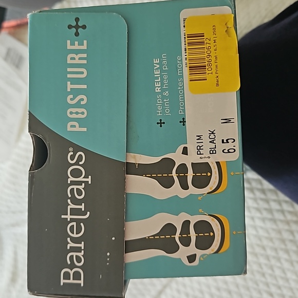 Black Canvas Flats BareTraps 6.5 M - Picture 6 of 6